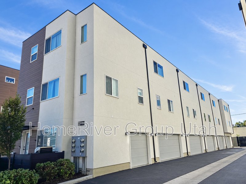 Apply today! 1660 Major Street, Unit 28 property image