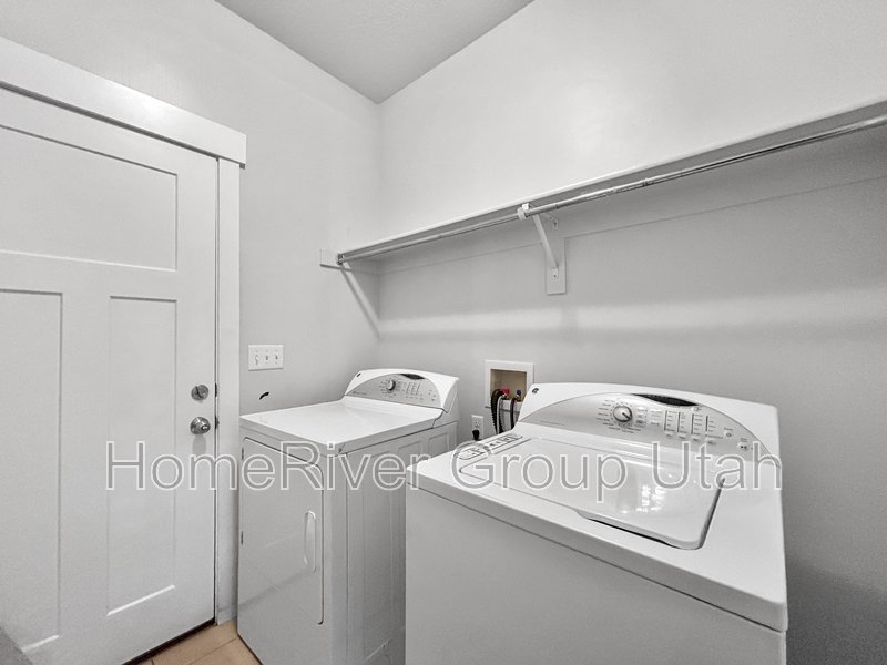Apply Today! 857 S. Fairway Lane property image
