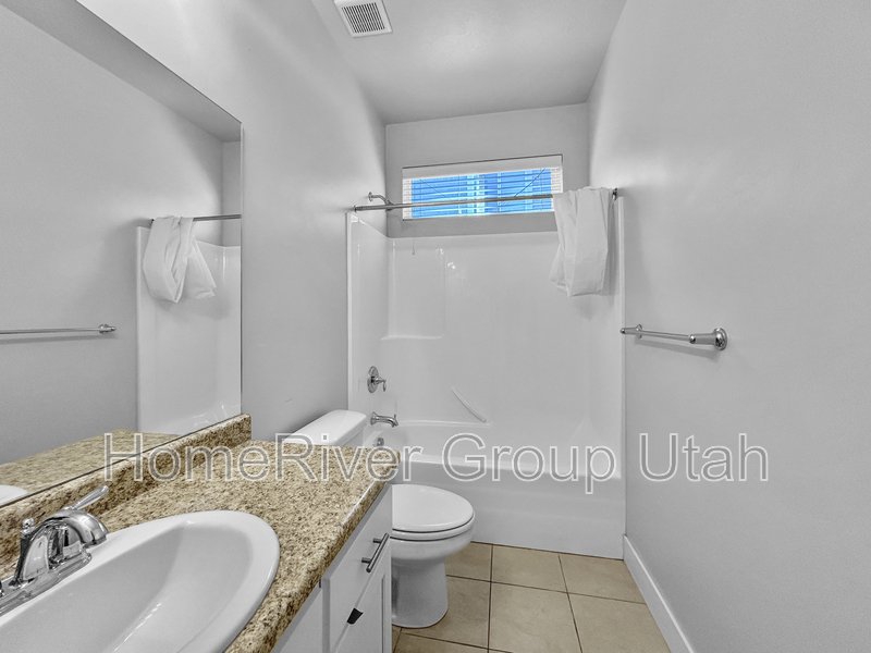Apply Today! 857 S. Fairway Lane property image