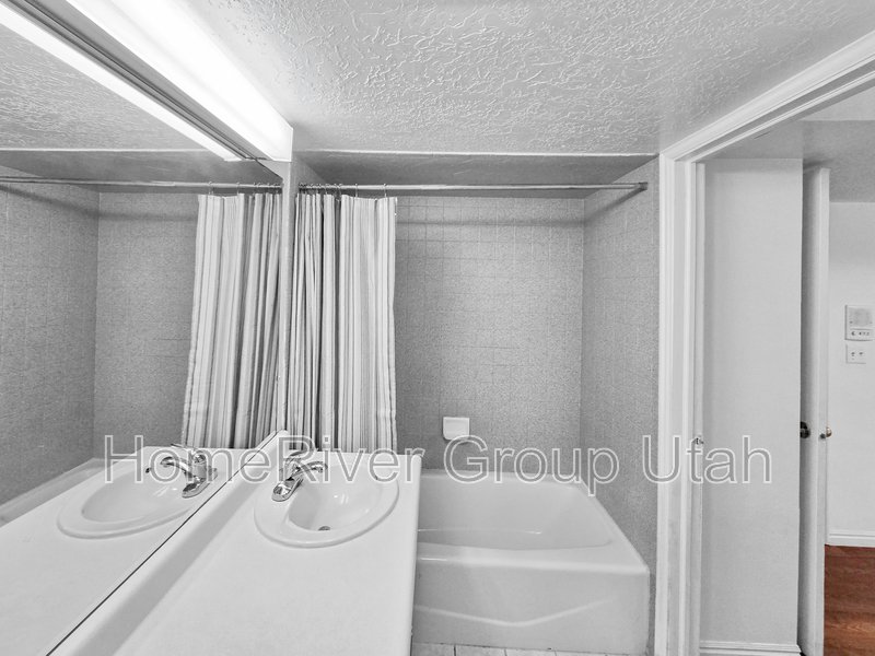 4785 S Bayport Way property image
