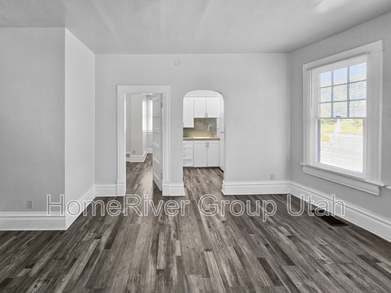 APPLY TODAY! 1277 E 100 S #6 property image