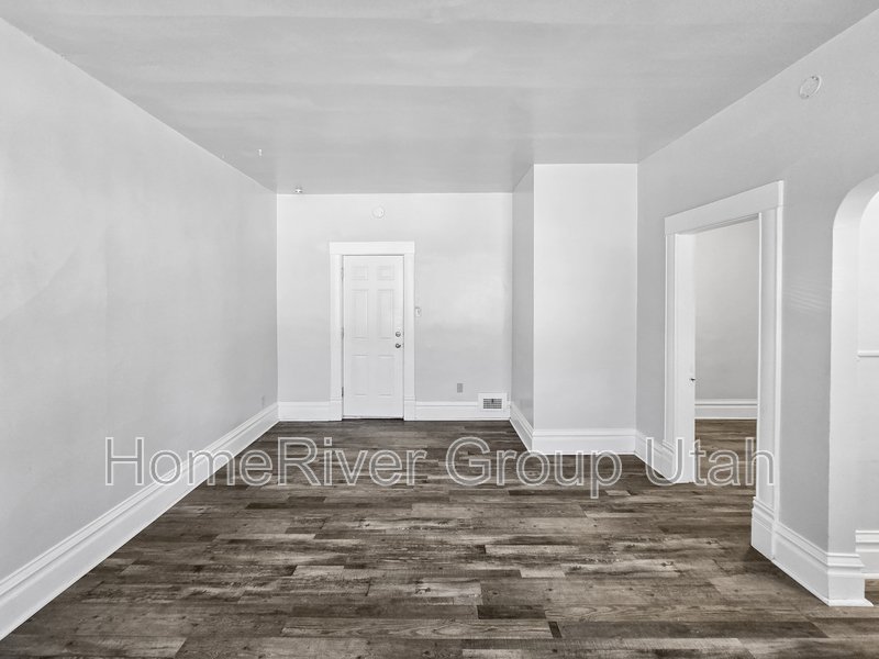 APPLY TODAY! 1277 E 100 S #6 property image