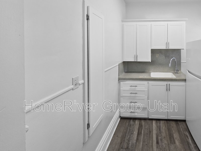 APPLY TODAY! 1277 E 100 S #6 property image