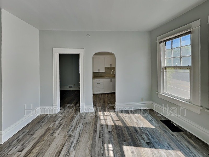APPLY TODAY! 1277 E 100 S #6 property image