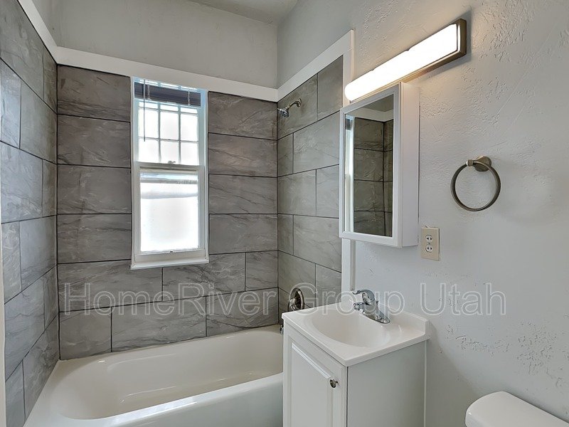 APPLY TODAY! 1277 E 100 S #6 property image