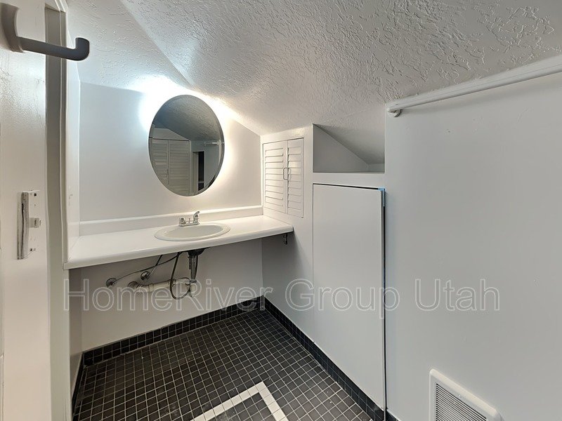 1Bed 1Bath in SLC! property image