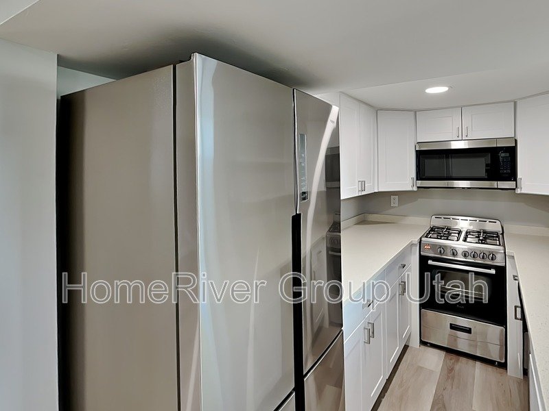 Fully Remodeled 2-Bedroom Apartment in the Heart of Salt Lake City! property image