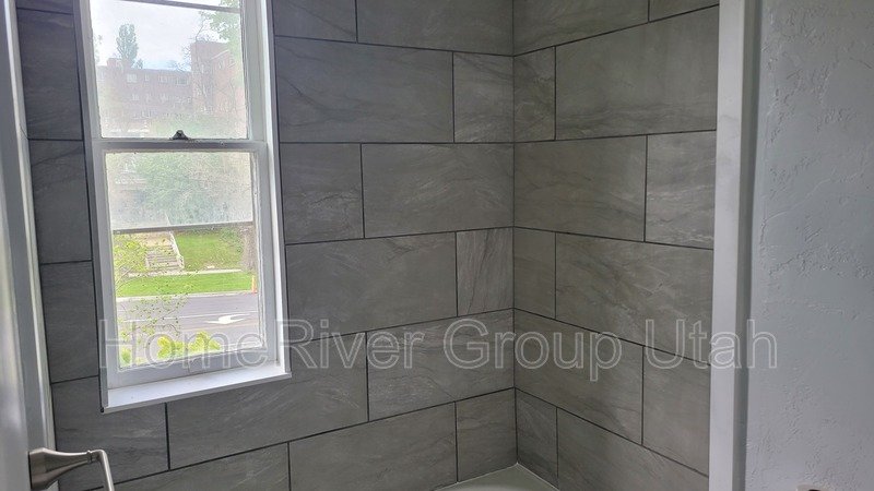 Fantastic Studio Apartment For Rent Close to U of U! property image