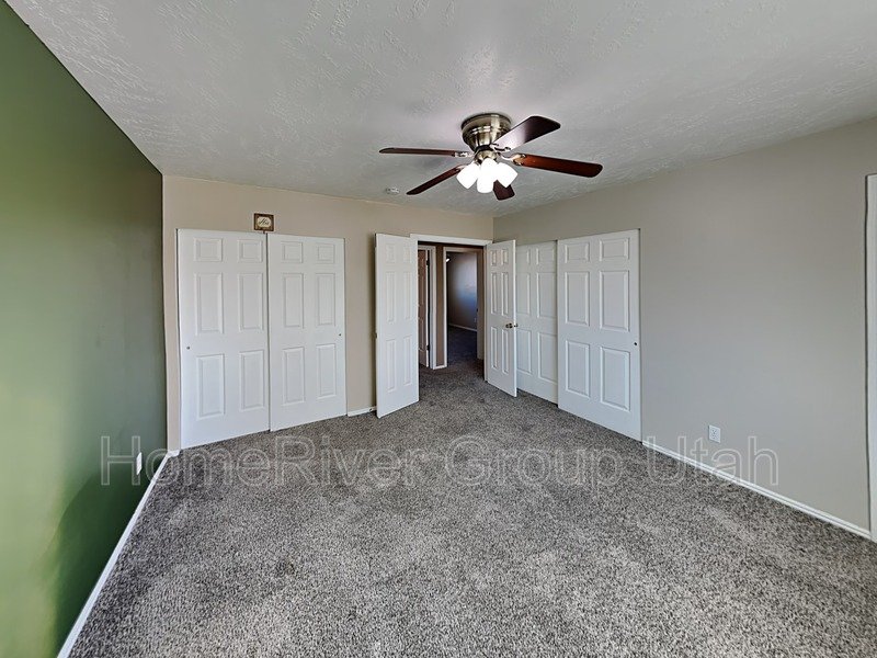 Spacious 3 Bed, 3 Bath Murray Home in a Prime Location! property image